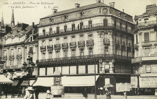 Le magasin de La Belle Jardinière à Angers, place du Ralliement aux alentours de 1910