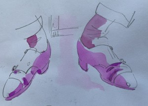 Un jour, pour montrer à notre fille ce qu’était un lavis d’encre, je lui ai gribouillé cette paire de souliers, d’après une photos de… Devinez qui ?